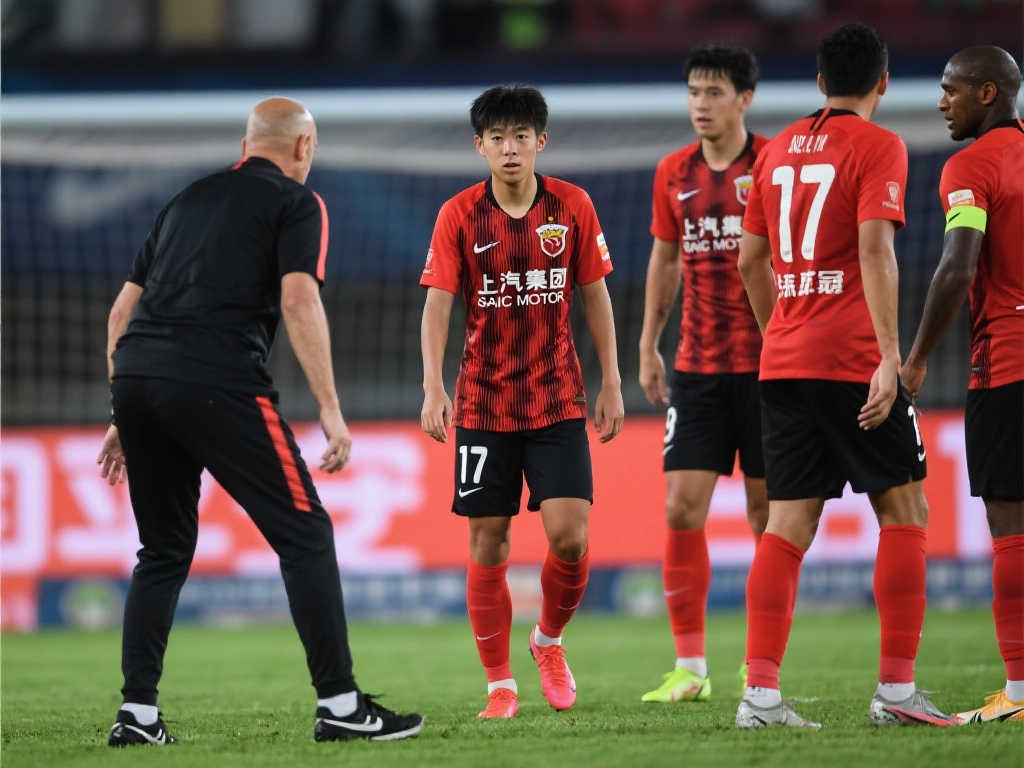 球冰雪爱好 球冰雪爱好