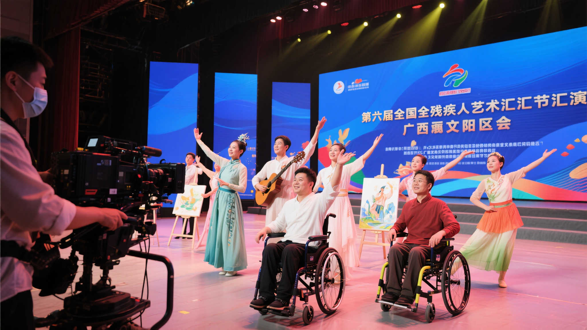 天内向波尔 天内向波尔